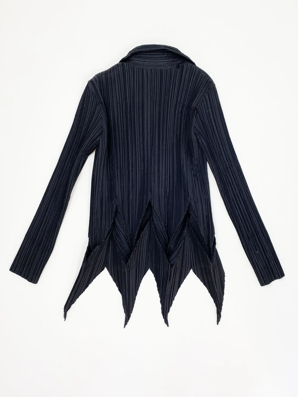 イッセイミヤケ折り紙ジャケット 132.5 ISSEY MIYAKE｜折り紙プリーツジャケット 透明箔ブラック