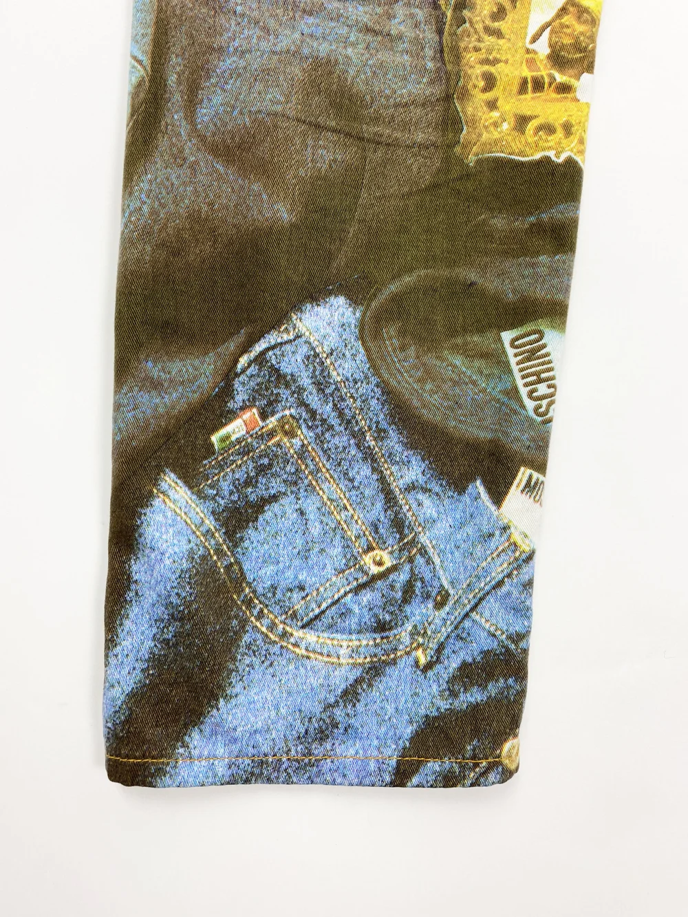 パンツ Moschino All Over Print Denim Pants パンツ Moschino All Over Print Denim Pants VTG 90S MOSCHINO