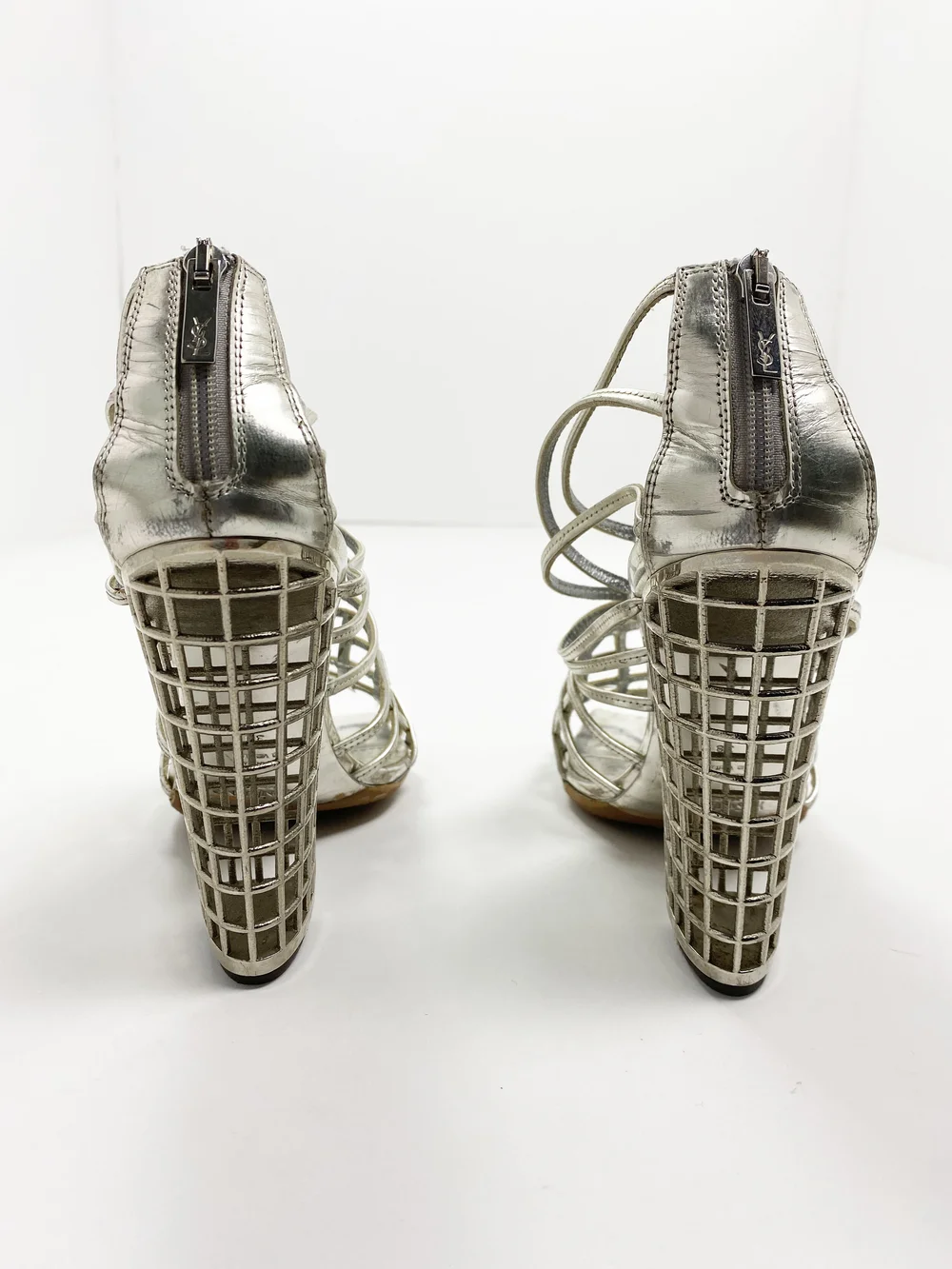 YSLページ① LA SCANDALE wedges in patent leather | Saint Laurent | YSL US