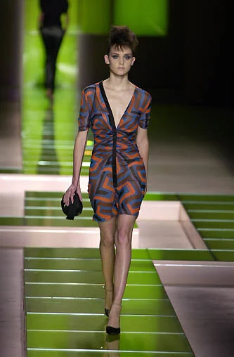 versace ss 2001.jpeg