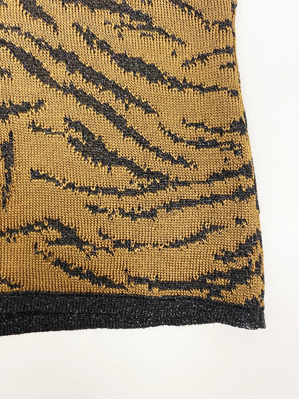 Gianni Versace 90s tiger print knit top — JAMES VELORIA