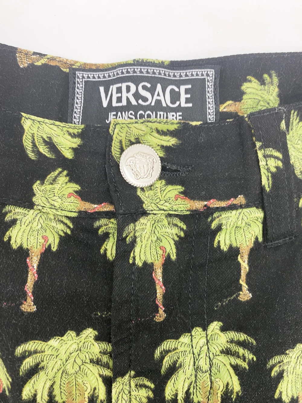 絵画 VERSACE JEANS COUTURE VINTAGE 絵画 VERSACE JEANS COUTURE VINTAGE 90s Versace Jeans Couture Pin