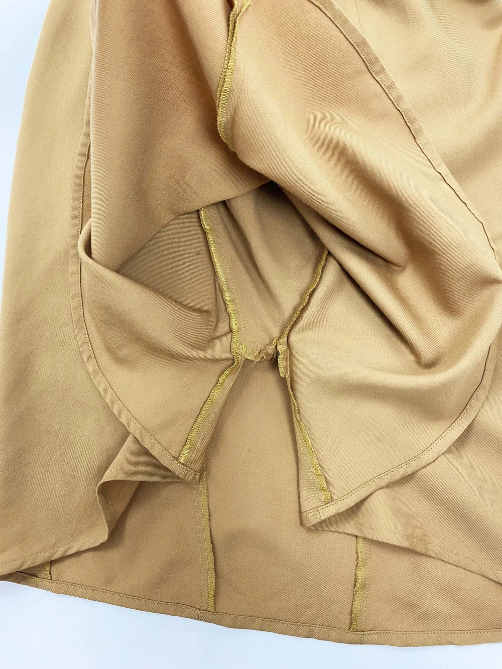 Thierry Mugler 80s batwing shirt dress — JAMES VELORIA