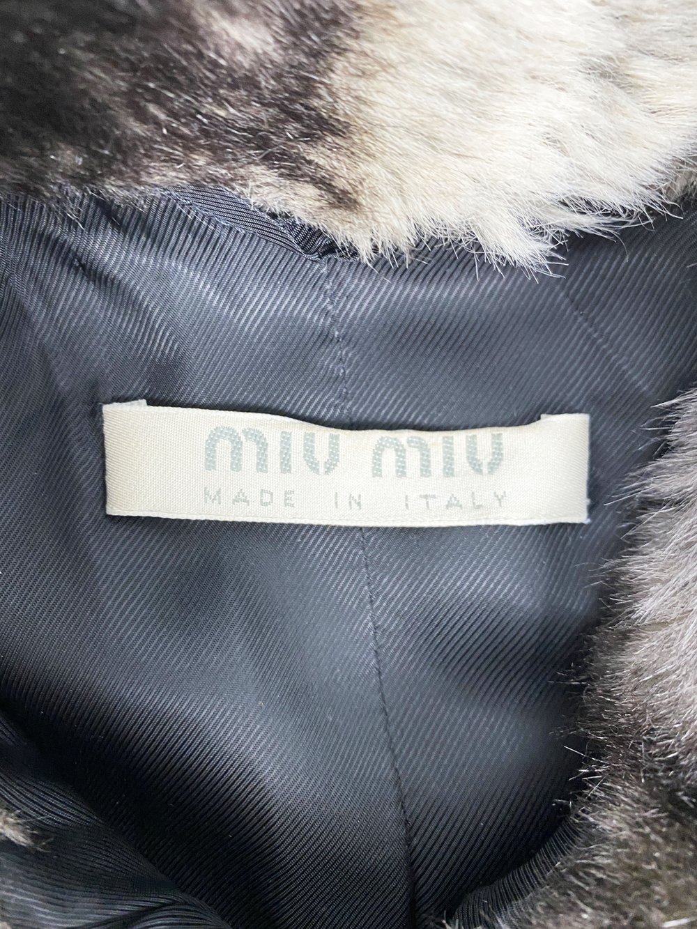 Miu Miu F/W 2000 faux fur jacket — JAMES VELORIA Miu Miu F/W 2000 faux fur jacket — JAMES VELORIA