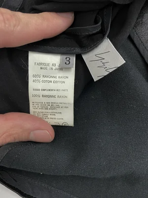yohji yamamoto 銀ボタン Yohji Yamamoto metal button closure vest — JAMES VELORIA