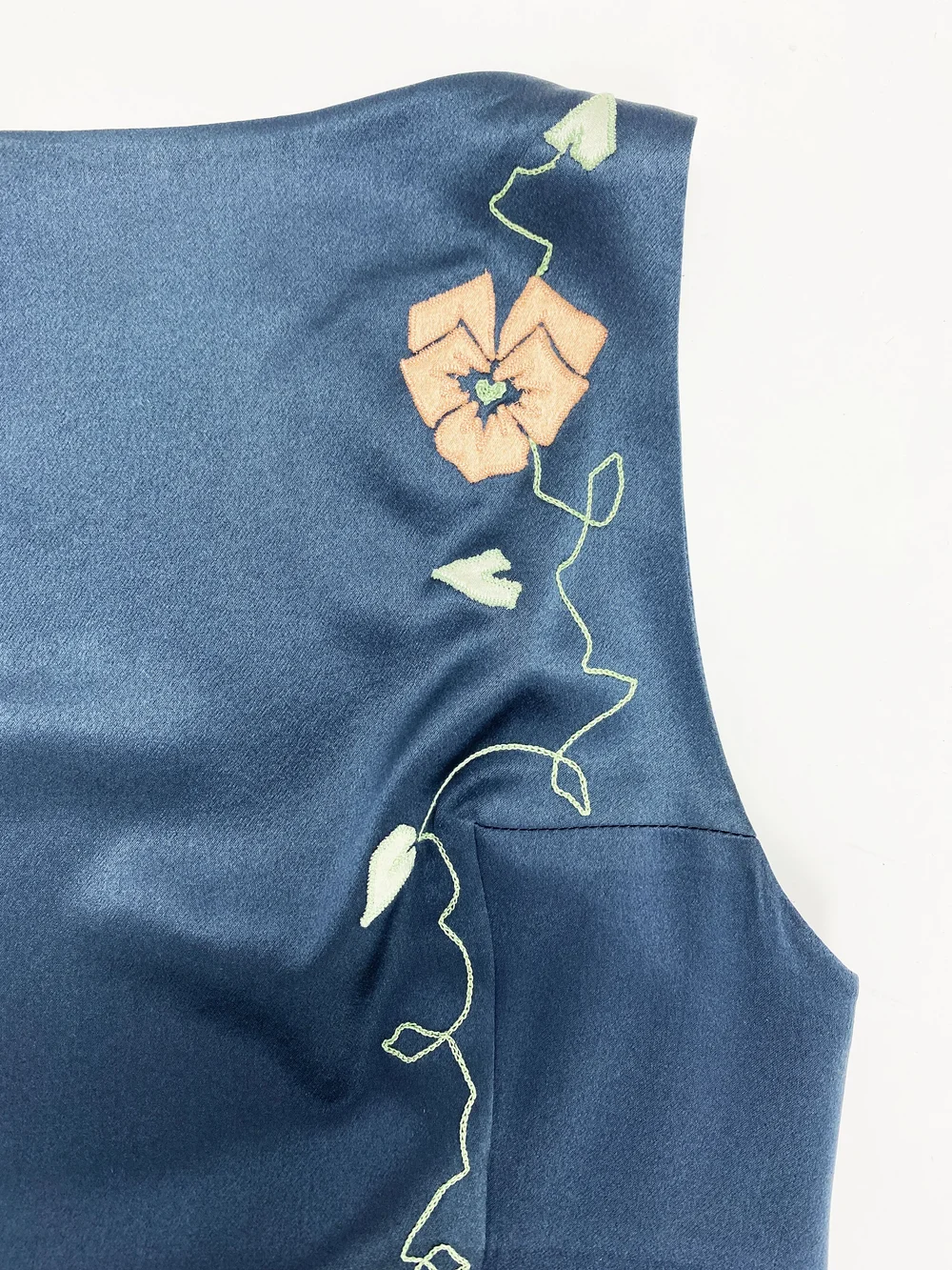 ribbon embroidery dress designs Ribbon Embroidery Up the Wazoo!  Dmod Couture