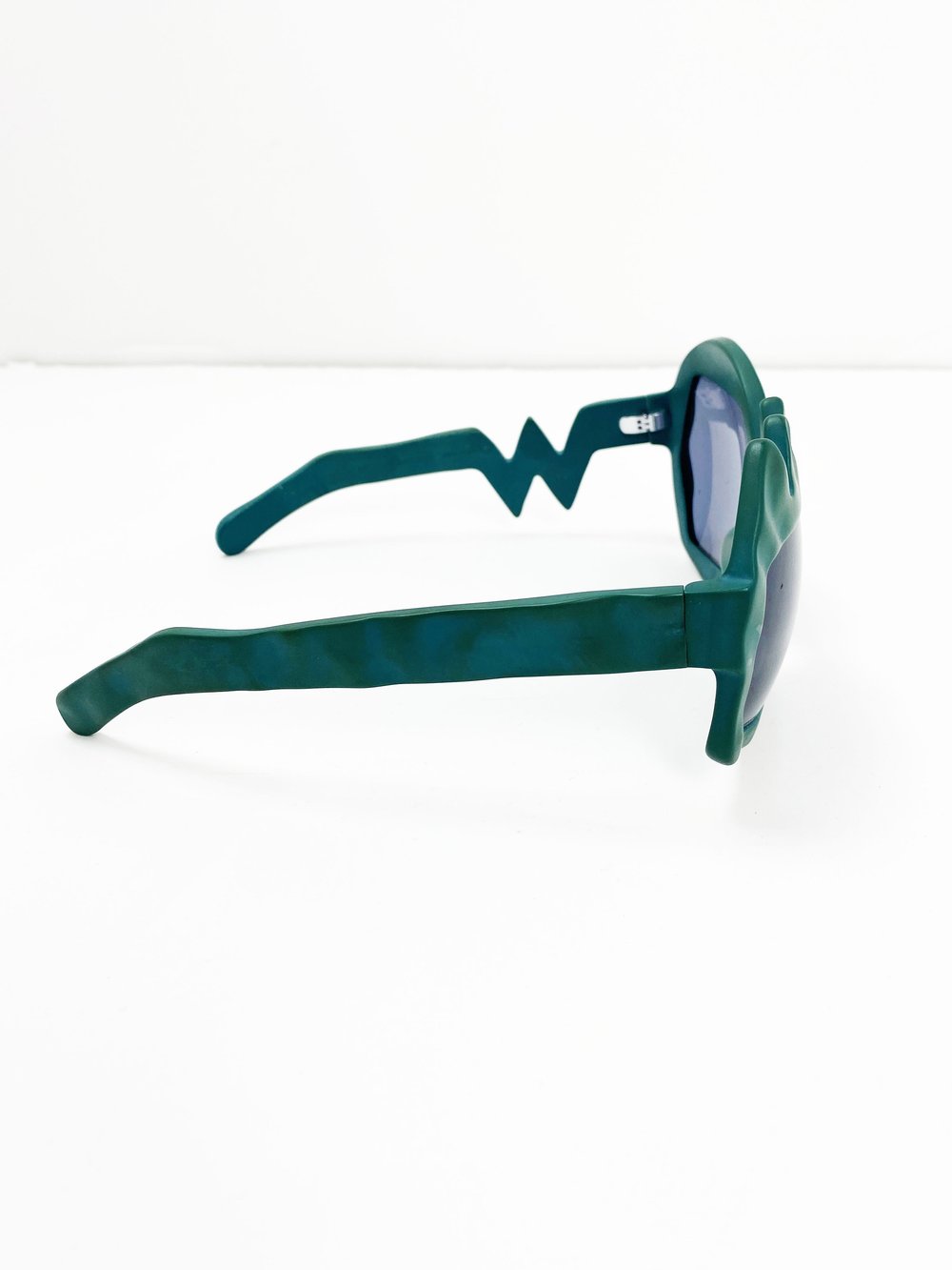 Walter Van Beirendonck F/W 2018 asymmetrical sunglasses — JAMES VELORIA