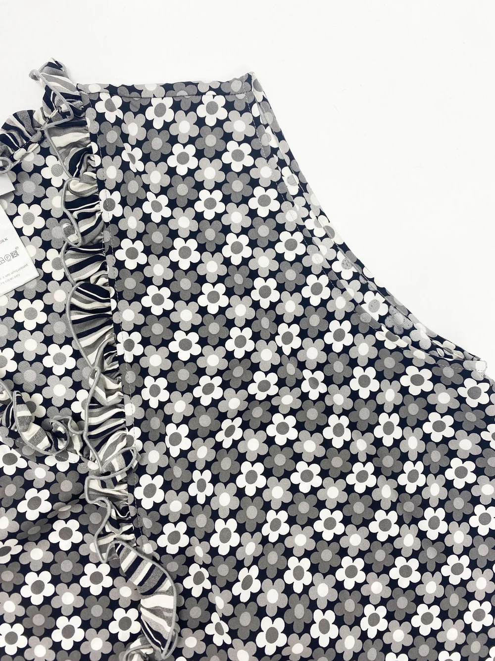 Celine F/W 2002 gray flower print silk wrap top — JAMES VELORIA