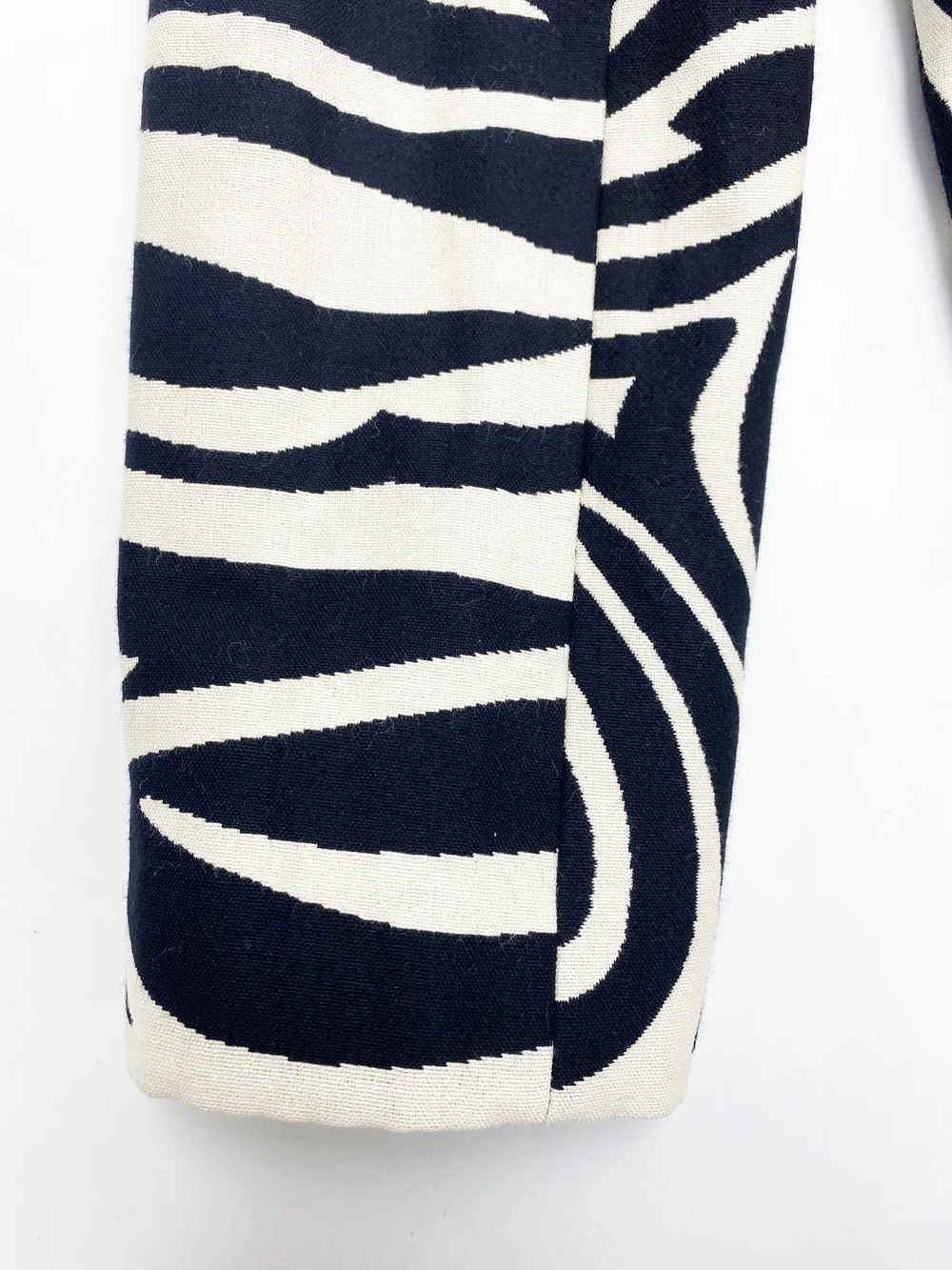 【定価￥38,500】WEWILL ウィーウィル ゼブラ柄カバーオールzebra 定価￥38,500】WEWILL ウィーウィル ゼブラ柄カバーオールzebra