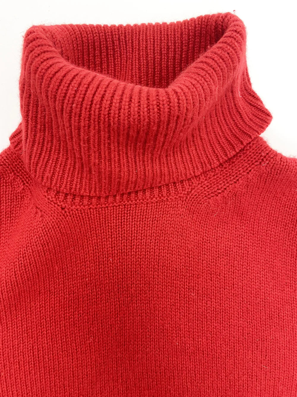 Celine F/W 1999 red cashmere sweater — JAMES VELORIA