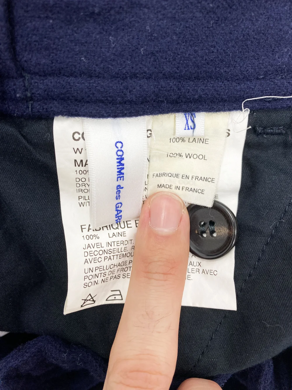 Comme des Garcons SHIRT red and navy plaid shorts — JAMES VELORIA