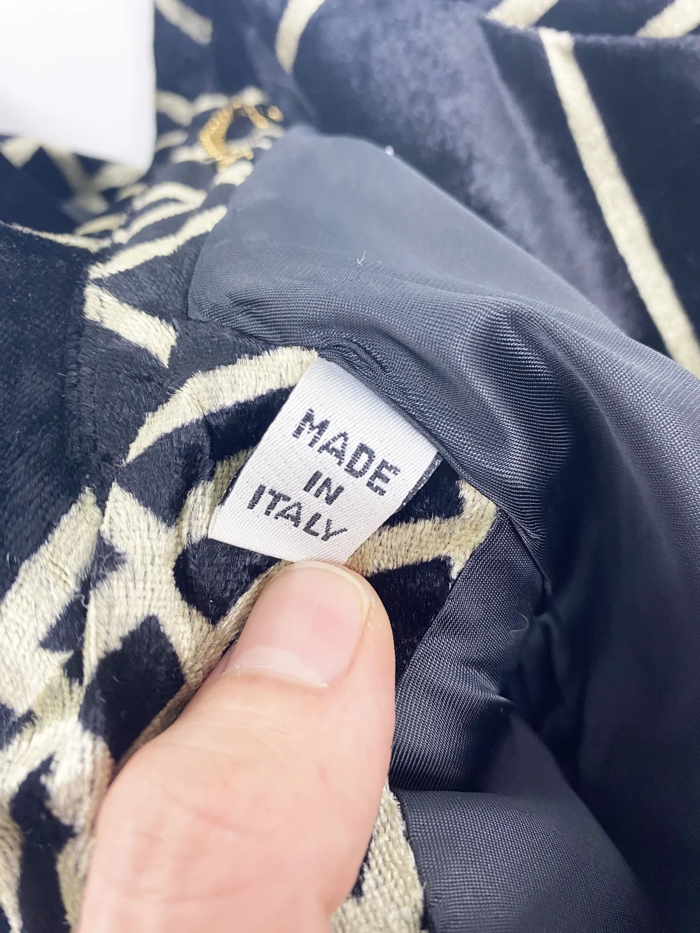 Moschino 90s spider web print velvet blazer — JAMES VELORIA