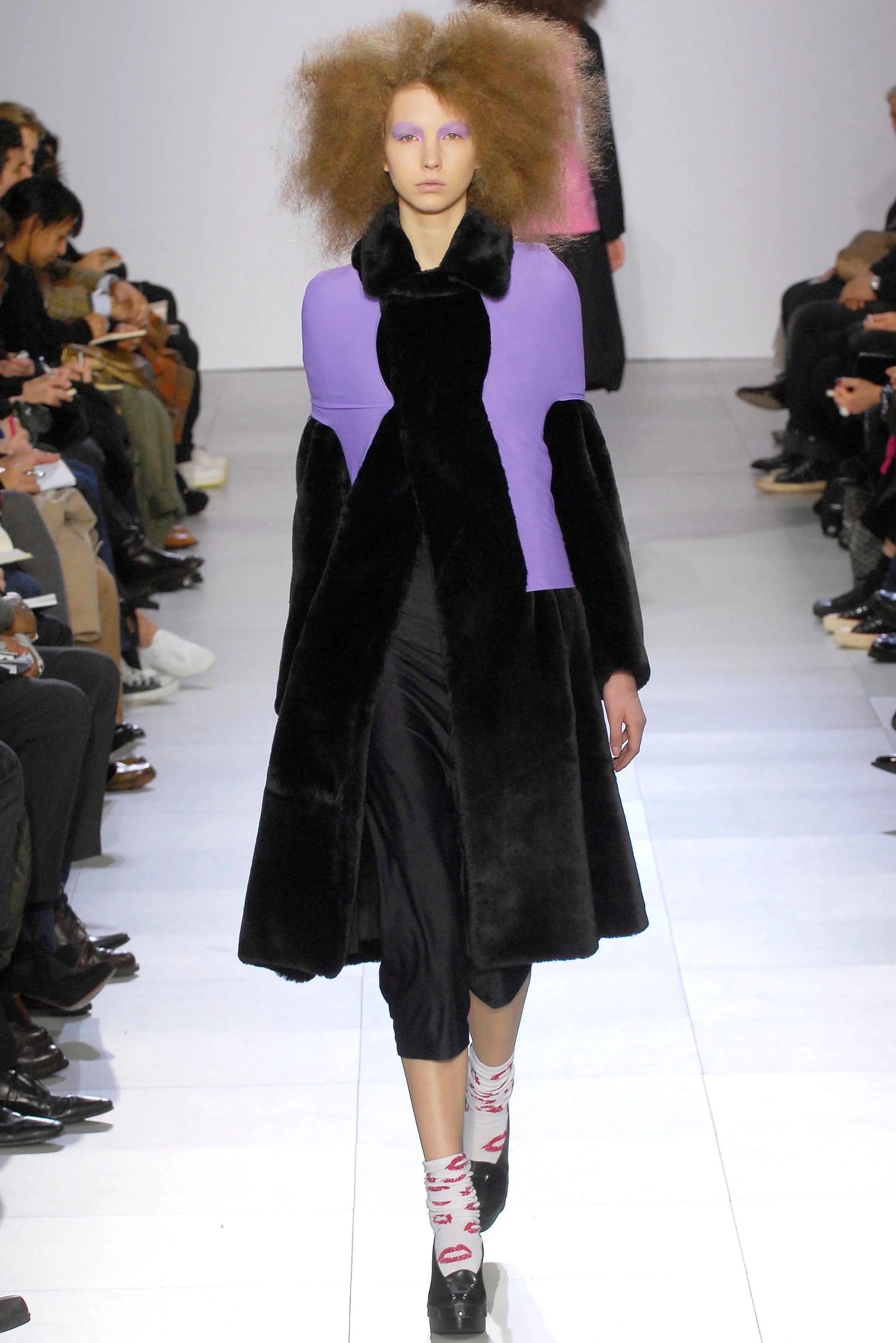 comme-des-garcons-fall-winter-2007-faux-fur-coat-purple-stretch.JPG