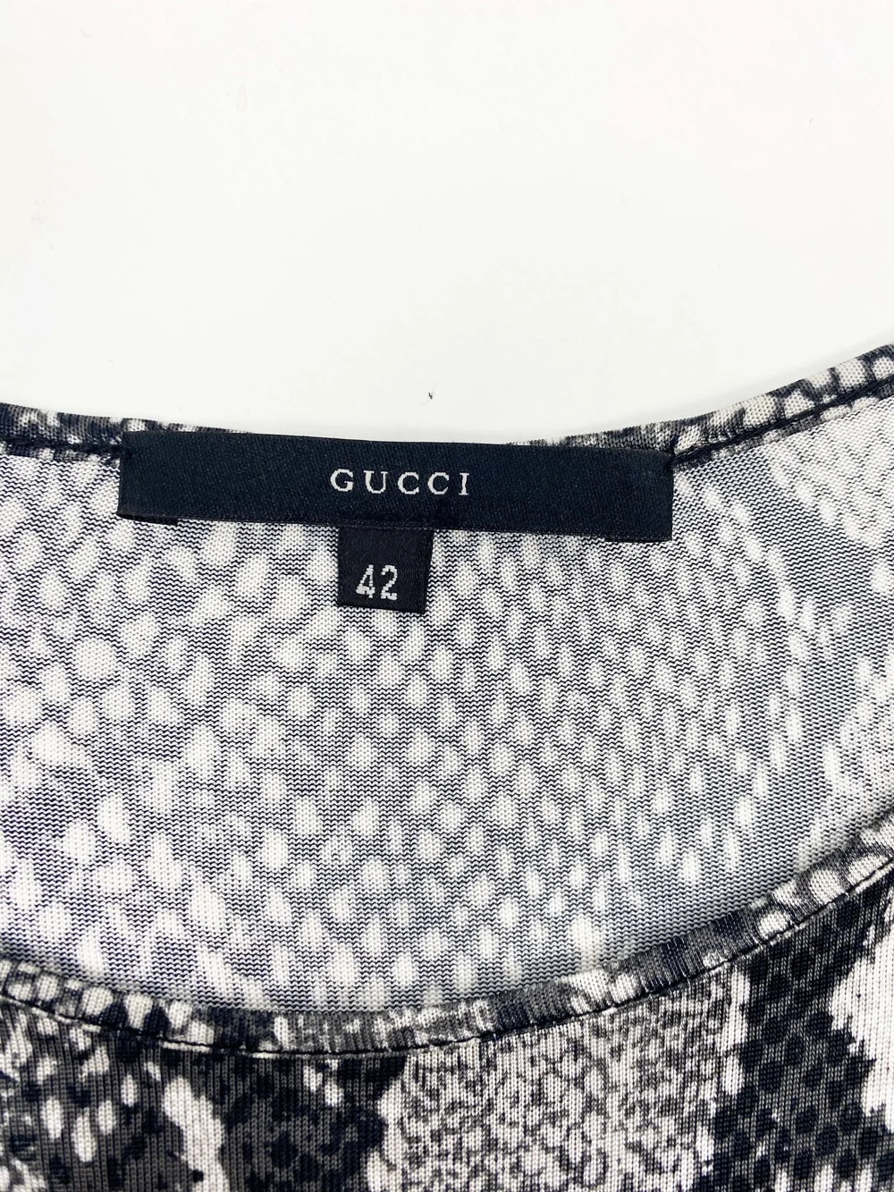 Gucci S/S 2000 snake print top — JAMES VELORIA