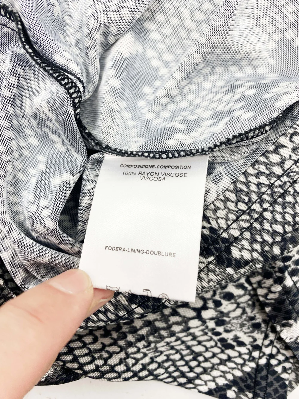 Gucci S/S 2000 snake print top — JAMES VELORIA