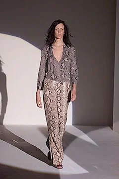 gucci-spring-summer-2000-snake-print-shirt-tom-ford.JPG