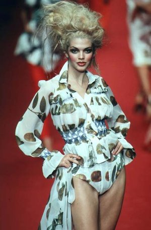 Vivienne Westwood S/S 1997 fruit print twisted shirt — JAMES VELORIA