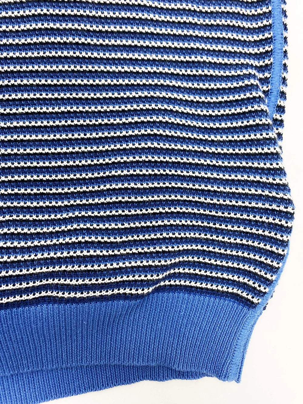 Prada 2018 blue rubber logo polo shirt — JAMES VELORIA
