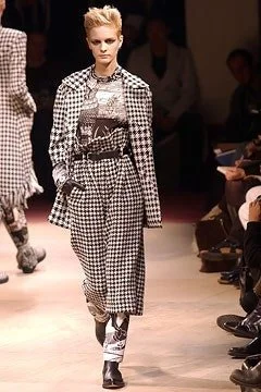 yohji-yamamoto-fall-winter-2003-houndstooth-coat-peacoat-short-jacket-black-white-vintage-fw-runway.JPG