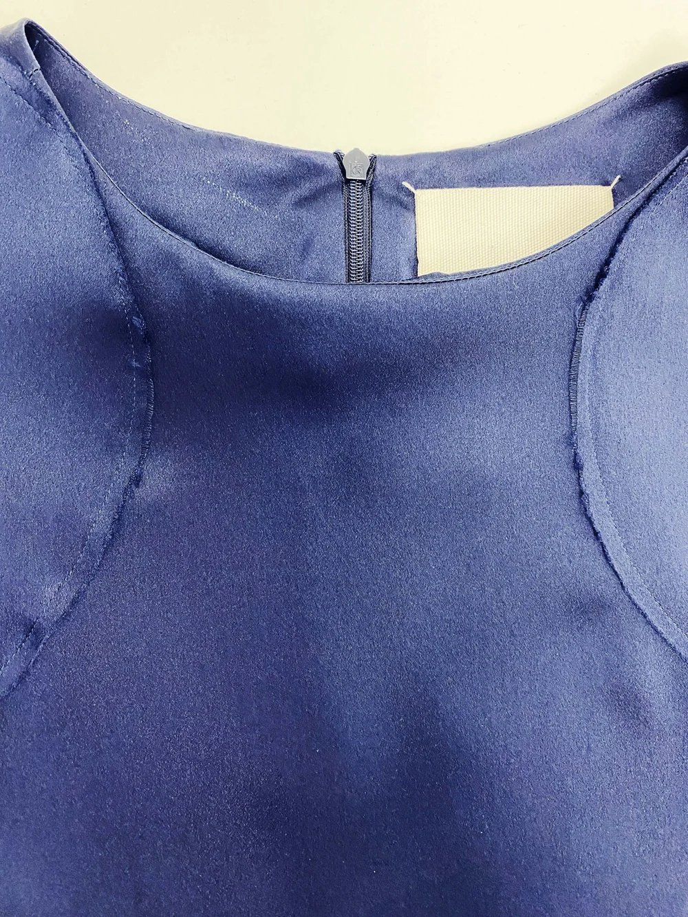 Maison Martin Margiela S/S 2002 flat circle top — JAMES VELORIA
