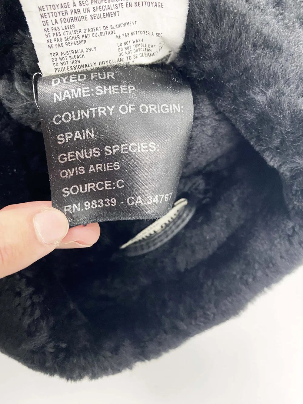 Special✨ miumiu archive 90s mink far Miu Miu F/W 2006 shearling coat — JAMES VELORIA