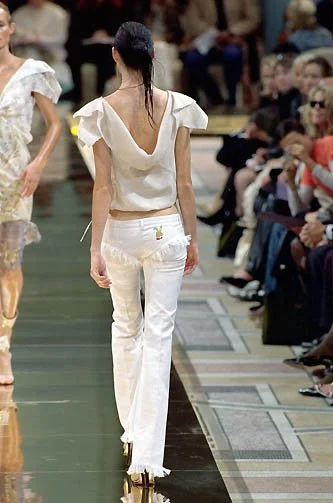 chloe-spring-summer-2000-devil-bunny-embroidered-fringe-jeans-runway-back.jpeg