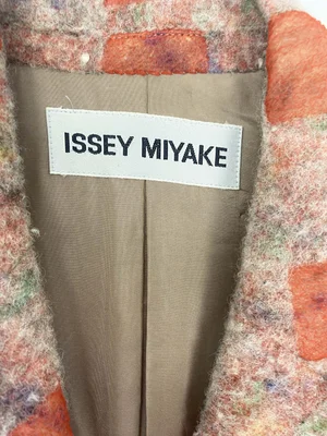 ジャケット・アウター ISSEY MIYAKE FW1995 Quilted Blazer Issey Miyake F/W 1996 felted blazer — JAMES VELORIA