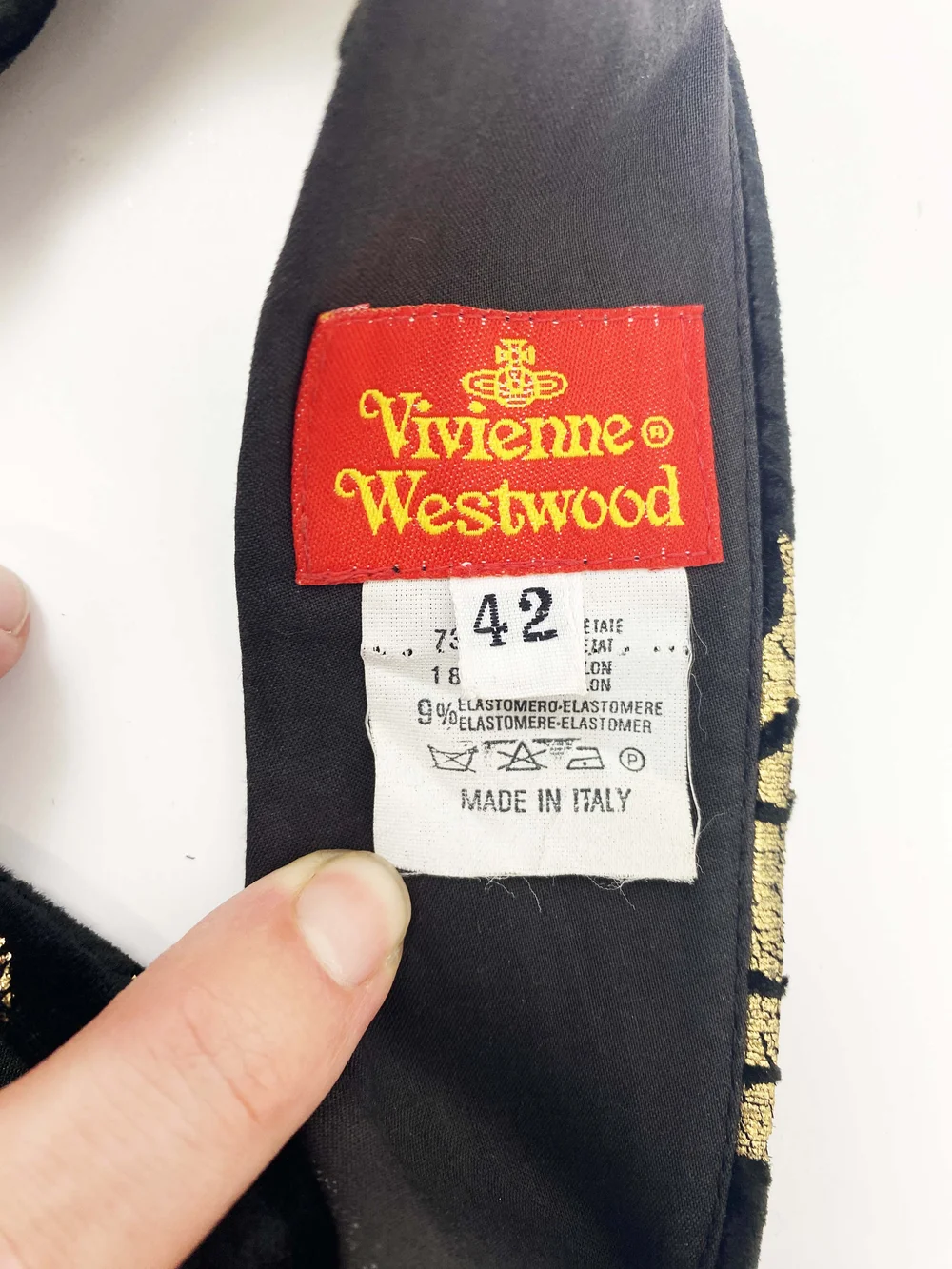 Vivienne Westwood ゴールド/ブラック Vivienne Westwood Choker Necklace Black/Gold IN BOX [EJ0171