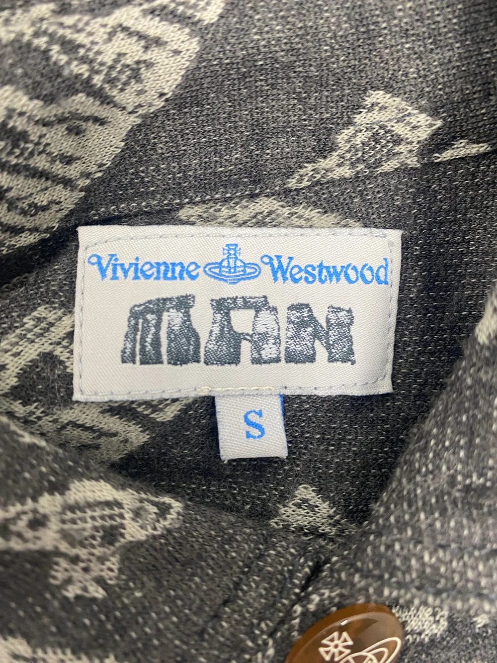 Vivienne Westwood MAN F/W 2000 gray logo print shirt — JAMES VELORIA