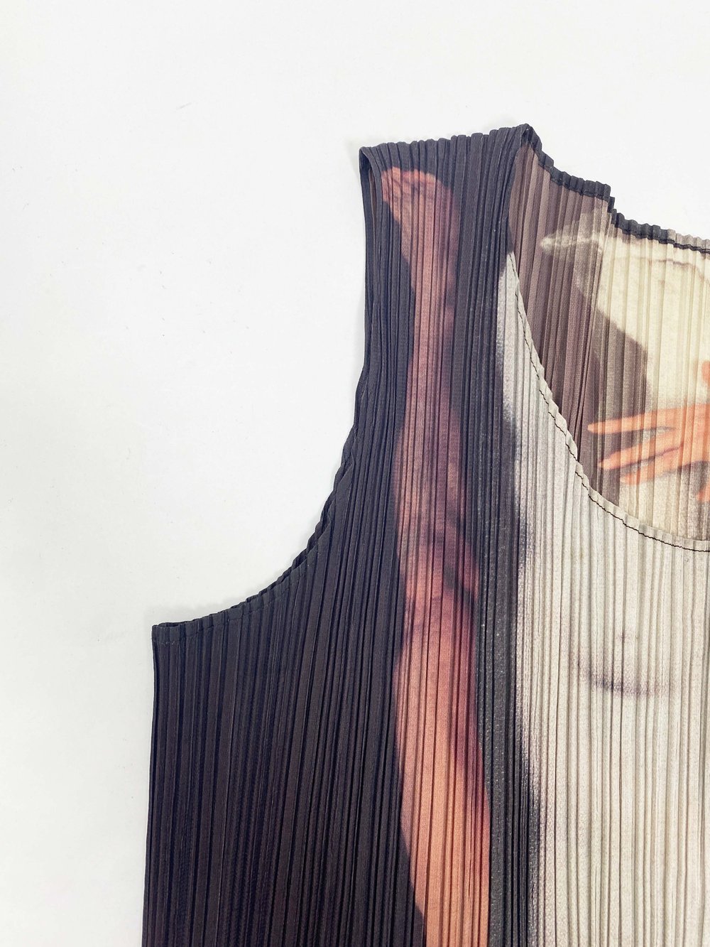 Issey Miyake Pleats Please F/W 1996 nude print tank — JAMES VELORIA