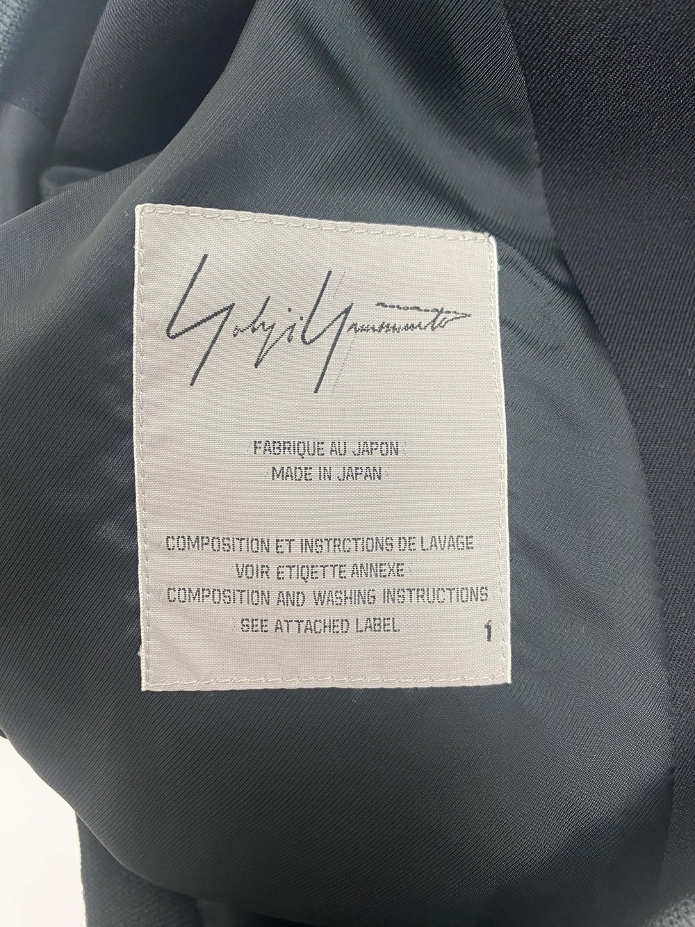 Yohji Yamamoto F/W 2001 connected arm jacket — JAMES VELORIA Yohji Yamamoto F/W 2001 connected arm jacket — JAMES VELORIA