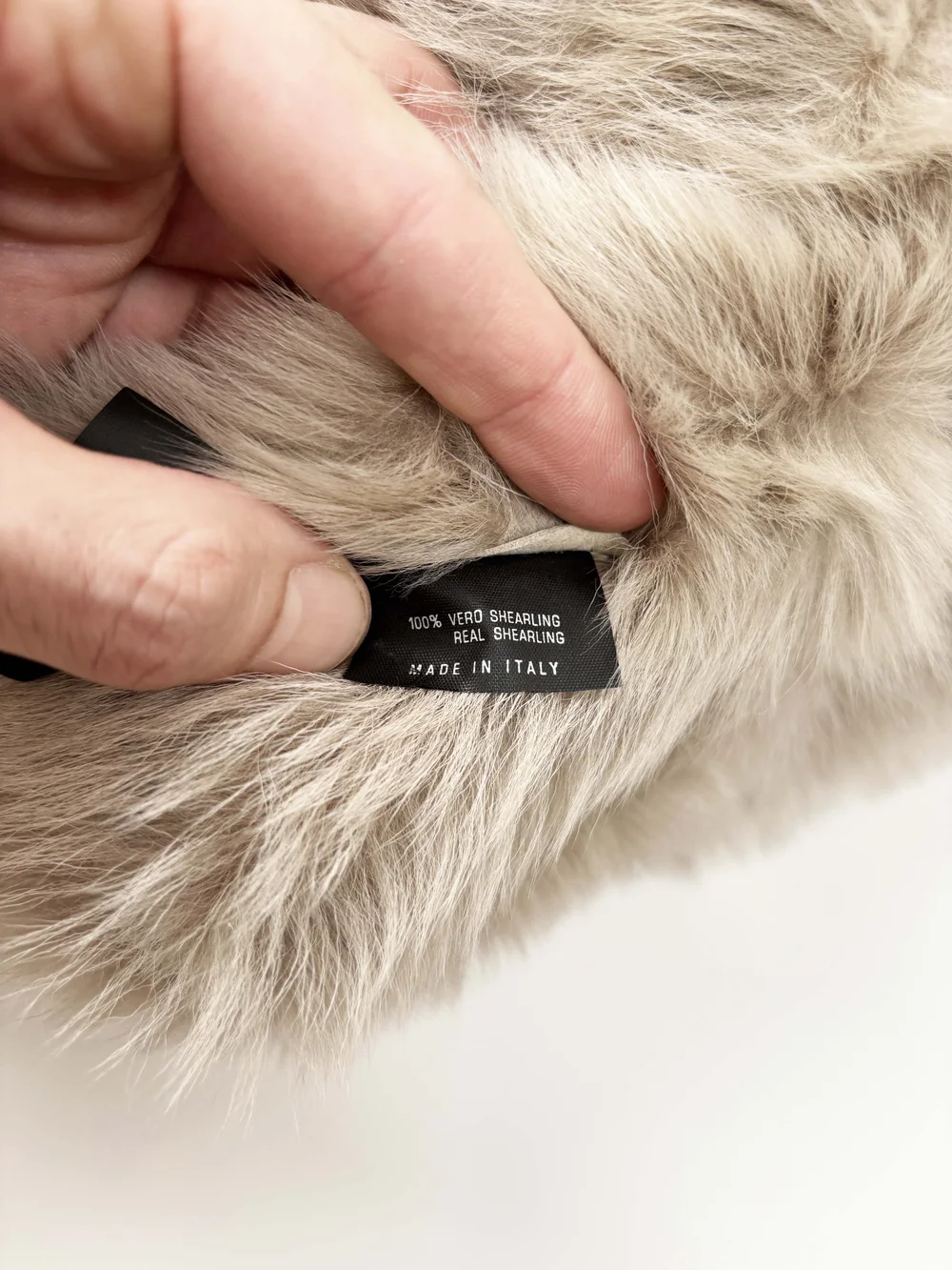 ★ITALY製★GUCCI★REAL FUR★リアルファー★ブランケット★ラグ★ Gucci gray shearling coat — JAMES VELORIA