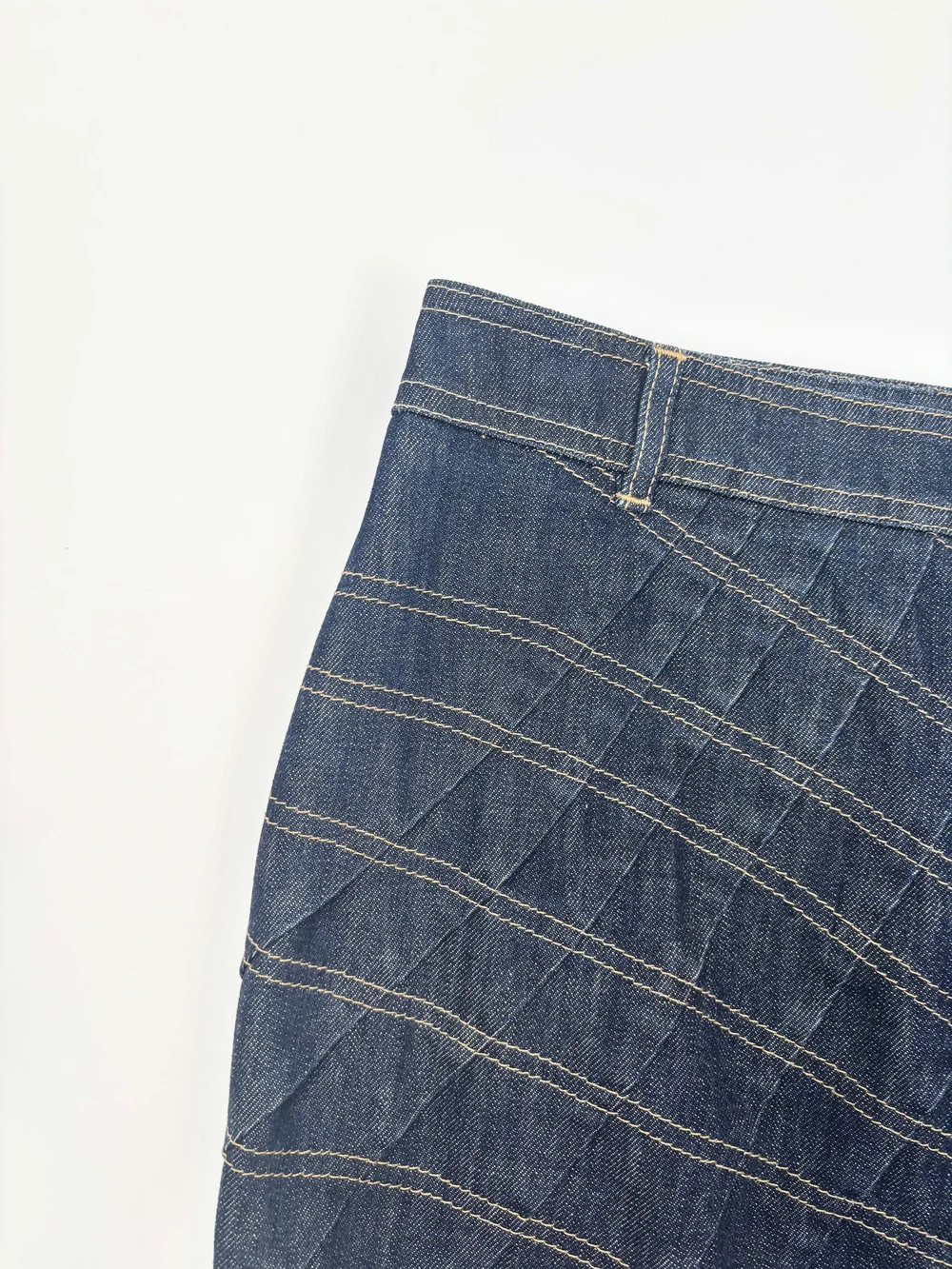 Gucci S/S 2004 pleated denim skirt — JAMES VELORIA