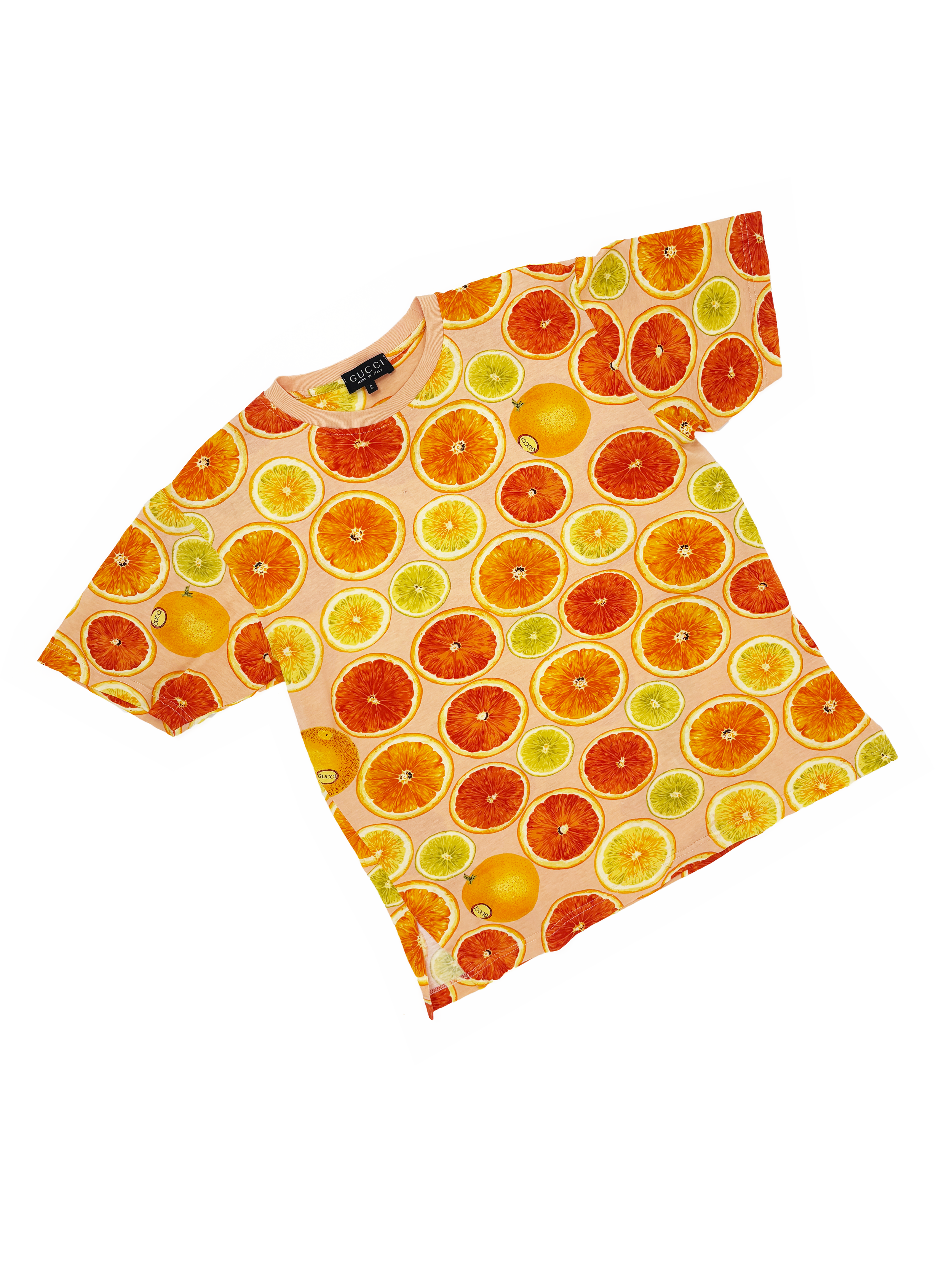 gucci-spring-summer-1995-orange-fruit-slice-print-t-shirt-cirturs-tom-ford-vintage-90s-1990s-menswear.png