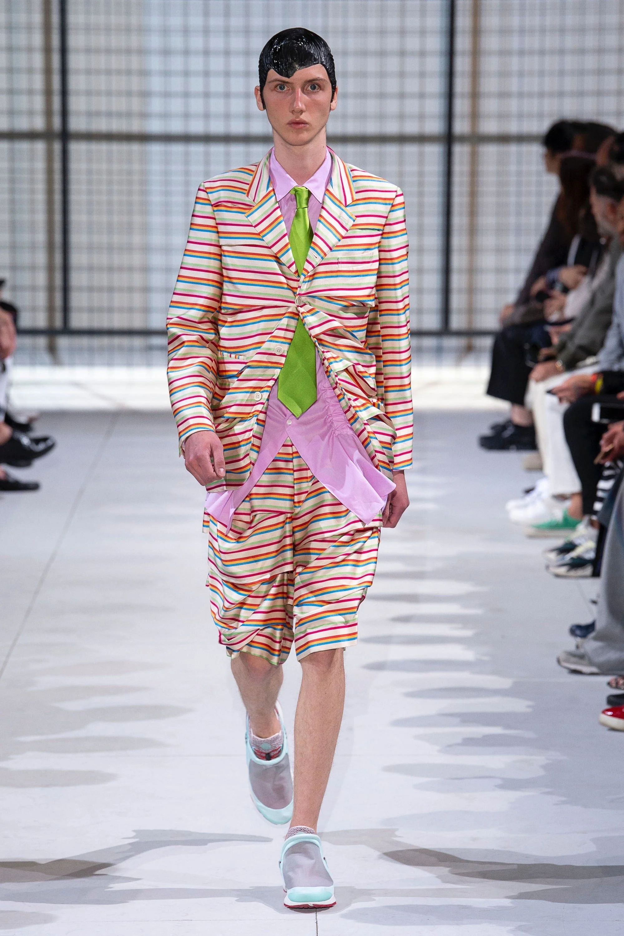 comme-des-garcons-homme-plus-spring-summer-2019-silky-jacket-blazer-red-blue-striped-print-menswear-vintage-cdg-y2k-runway.JPG