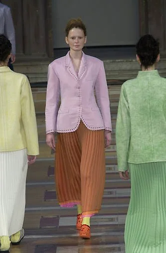 issey-miyake-fall-winter-2000-runway-pink-orange-layered-pleated-skirt-fw-y2k-vintage-neon-japan.jpg