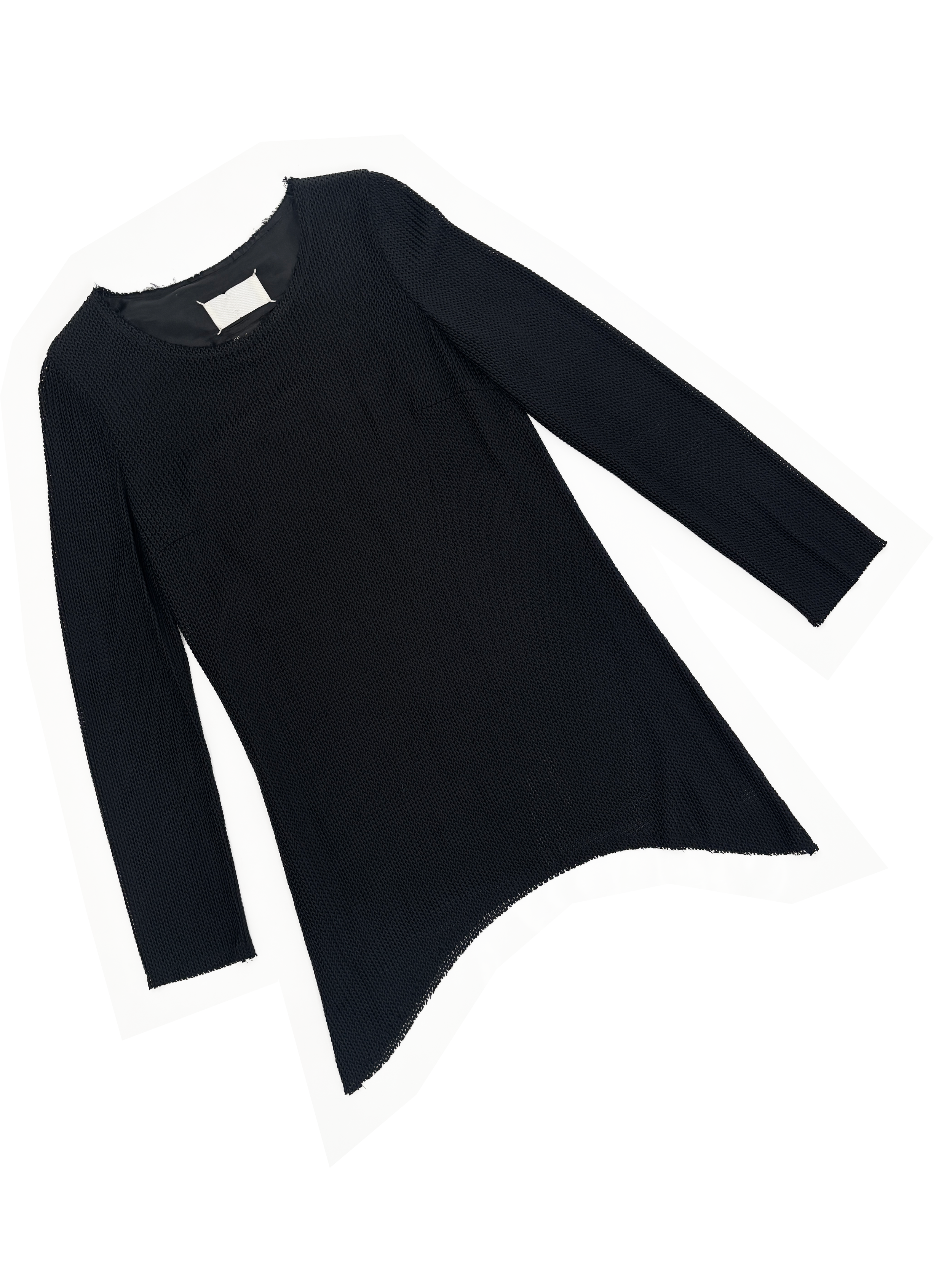 maison-martin-margiela-fall-winter-2004-black-nylon-knit-dress-cutout-hem-round-raw-edge-vintage-defile-blank-tag-fw.png