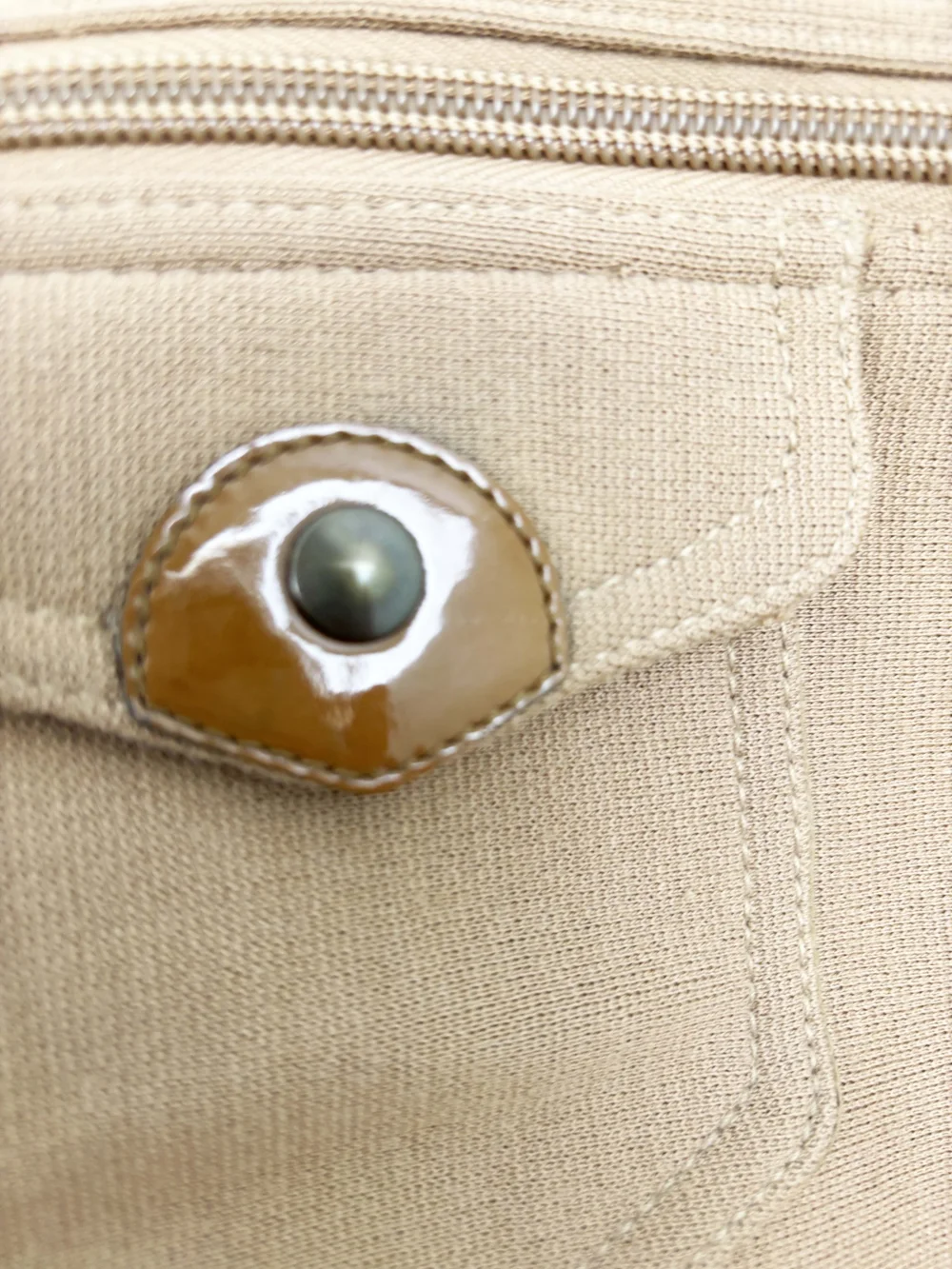 シェリーミュウ Miu Miu tan cargo pocket bag — JAMES VELORIA