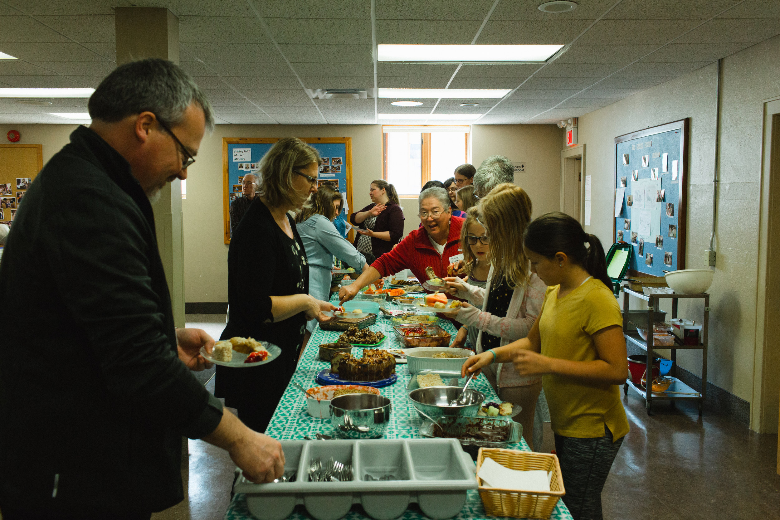 gatheringsunday2017-35potluck.jpg