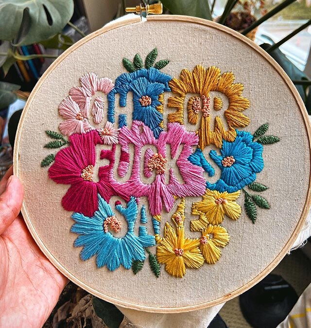 The long weekend was great! I got so much sewing prep done (aka I cut all the patterns!) and I worked on this embroidery project! The pattern is from @ellucystitches and I got all of my materials from @dressew thanks to their new online store! I had 