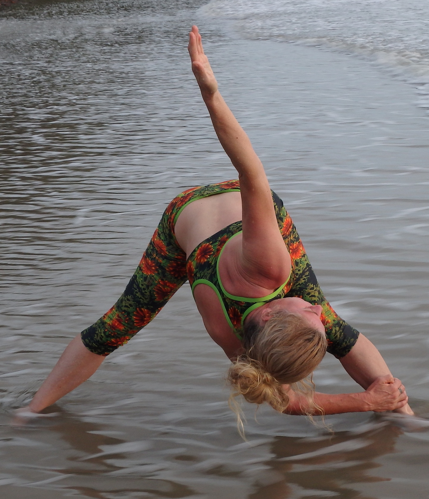 P4160122Reef Society Copyright Mia Shoot 1.JPG