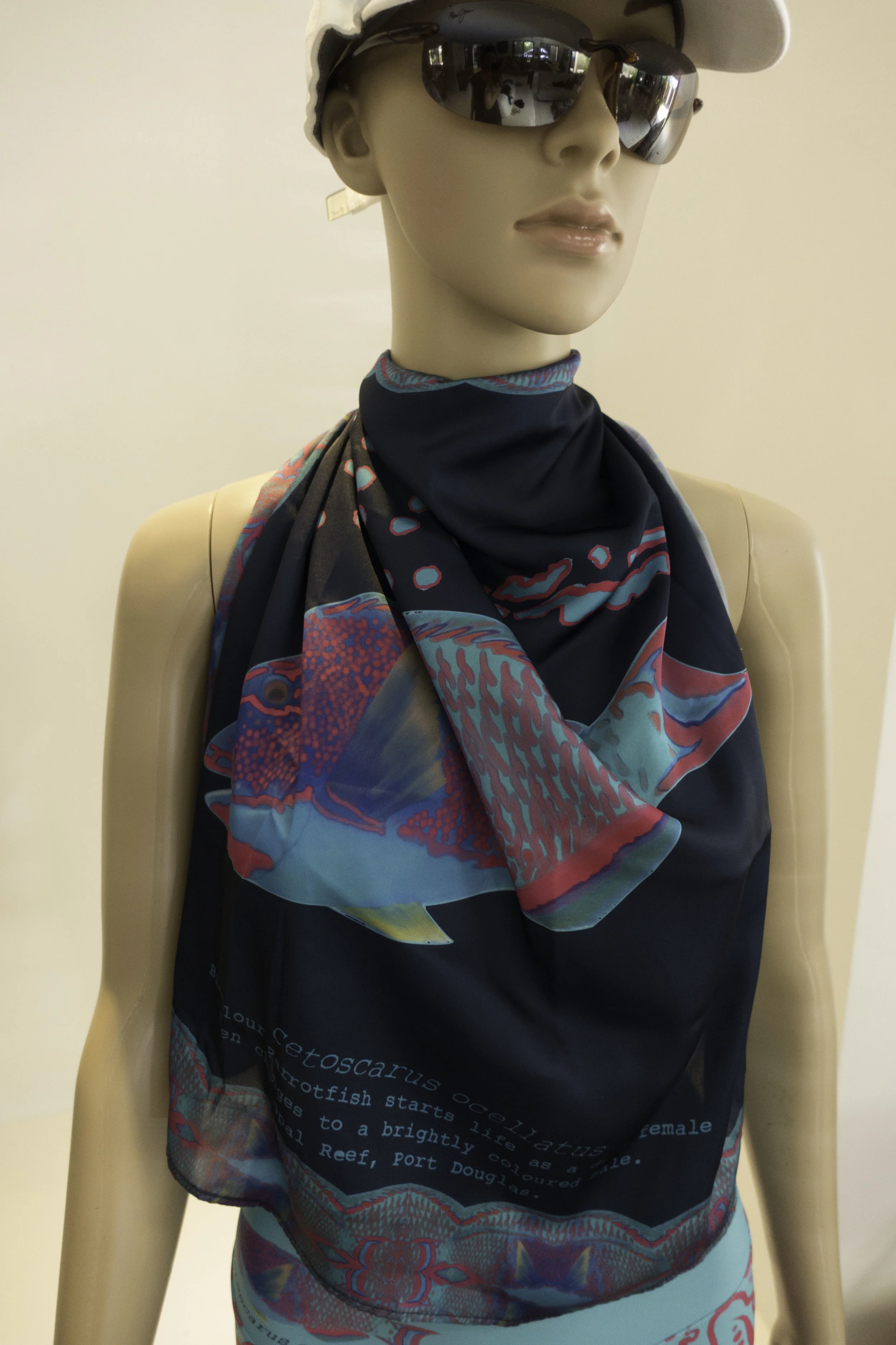 Reef SocietyBicolour Parrotfish160928Bicolour ParrotfishClothingBicolour Parrotfishuntitled shootBicolour Parrotfish16.jpg