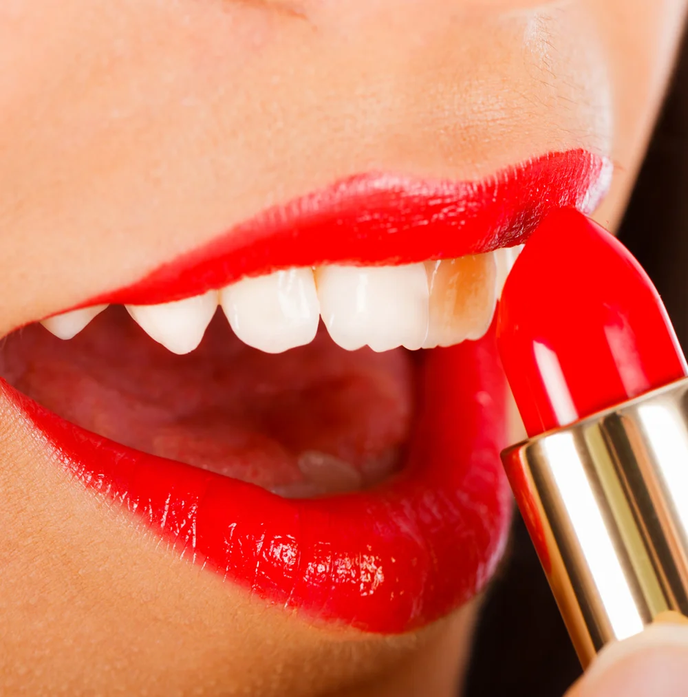 How to: a party perfect smile for the holidays