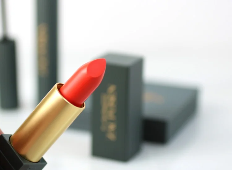 MAC Zac Posen