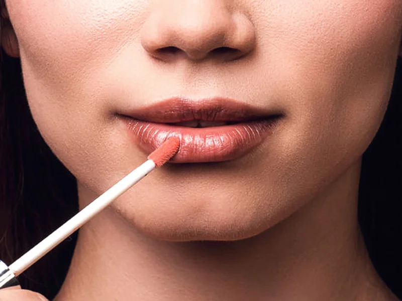 Top 10 Neutral Lip Colors.