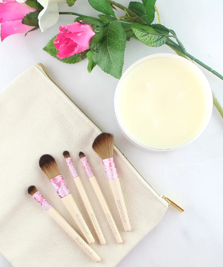 Beauty in a Breeze: EcoTools Has You 10 Minutes to Beautiful!