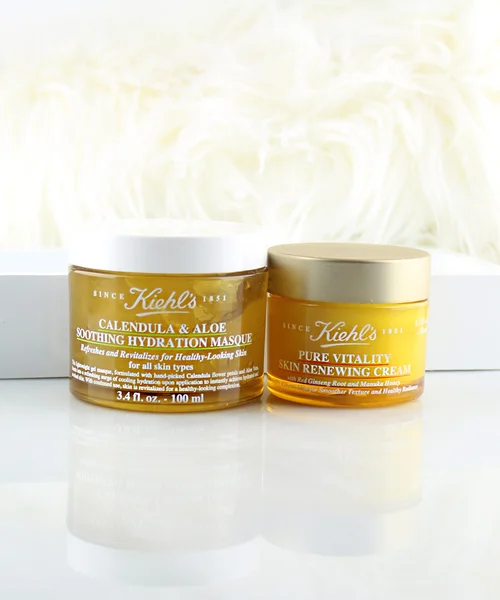 Masking It with Kiehl's Calendula & Aloe Soothing Hydration Masque.   Beautiful Makeup Search