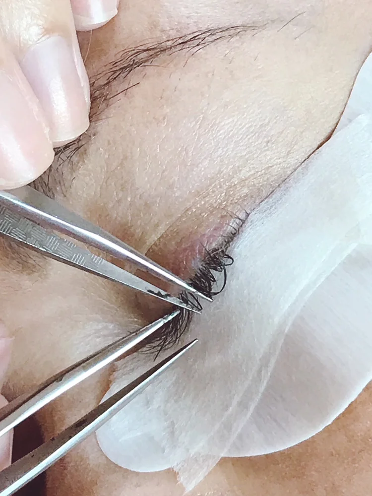 Everything You Need to Know About Eyelash Extensions and How I Care for Mine