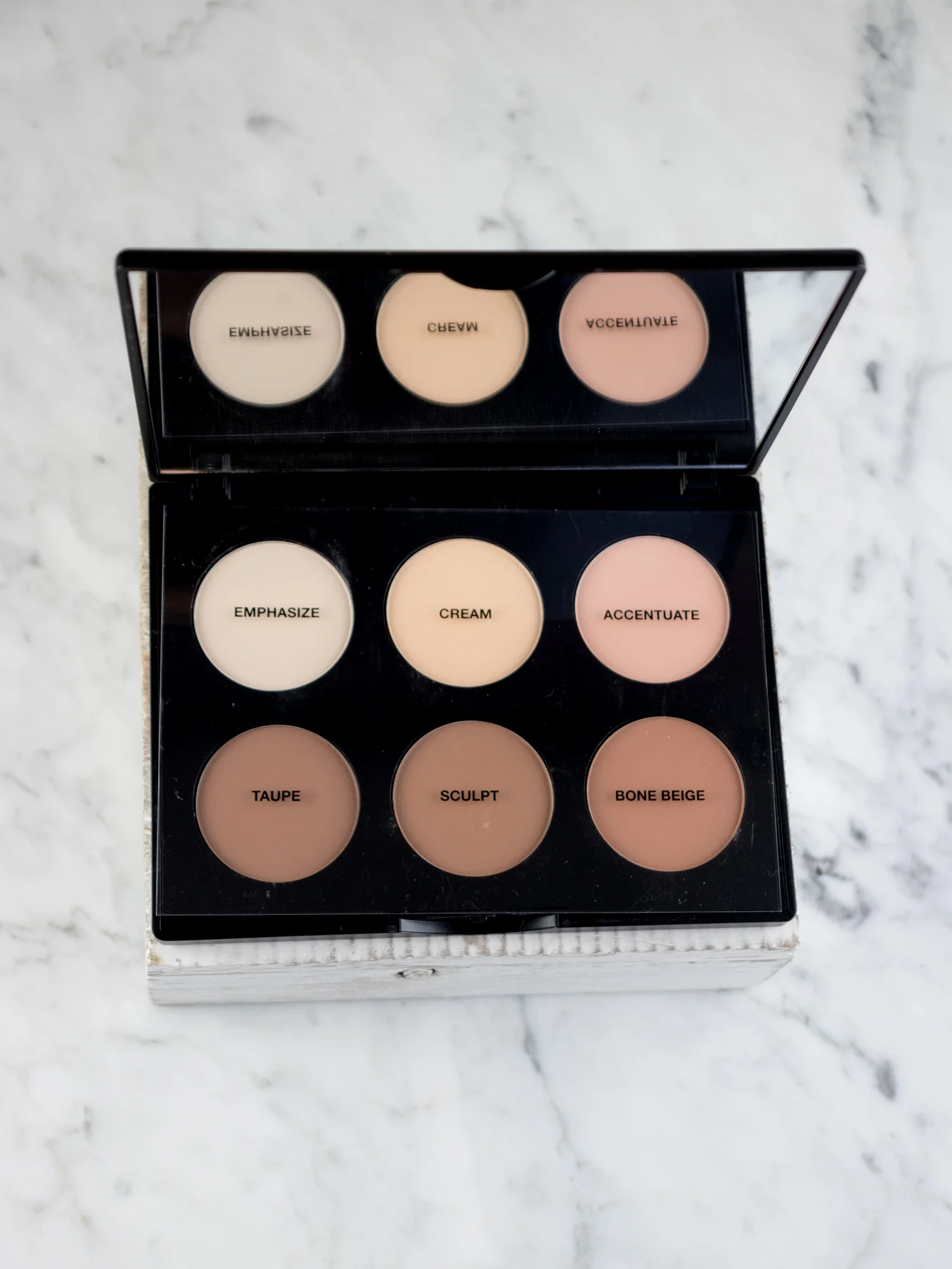 MAC Sculpt and Shape Contour Palette — Beautiful Makeup Search