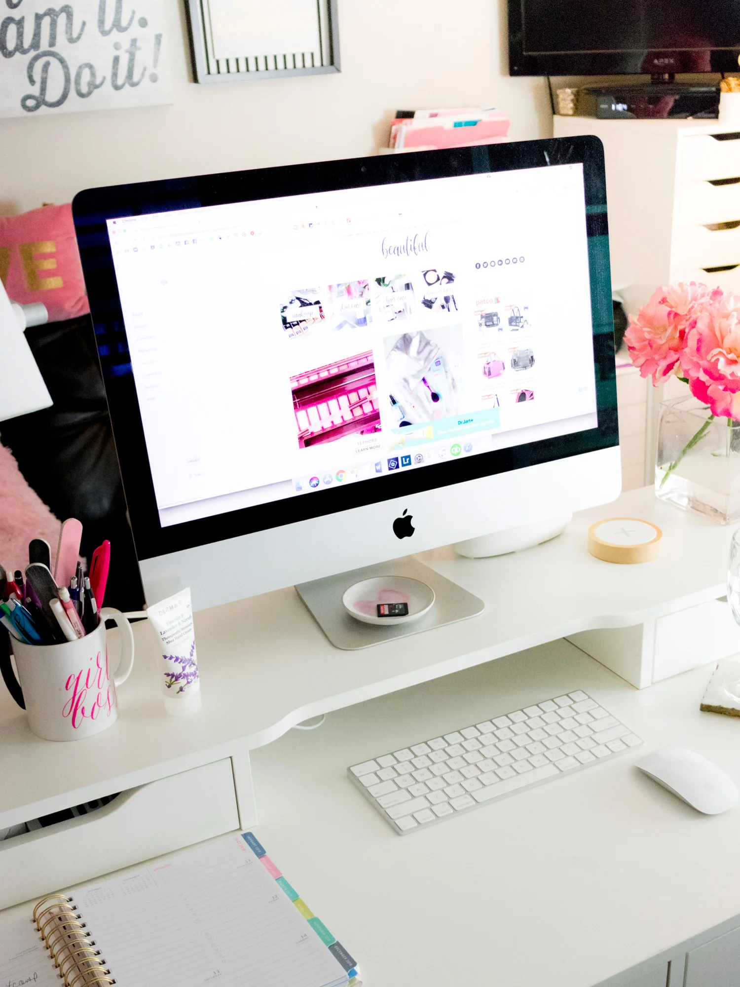 Behind the Scenes: A Day in the Life of a Beauty Blogger